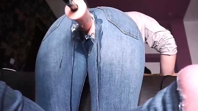 Housewife Has Creamy Orgasms Thru Her Jeans