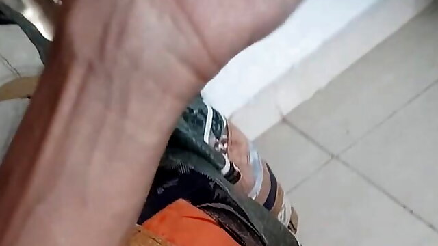 Gay Wichsen Solo Öffentlich