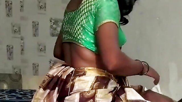Missionary Kissing, Indian With Boss, Dogging, Riding, Massage, Tamil, Amateur