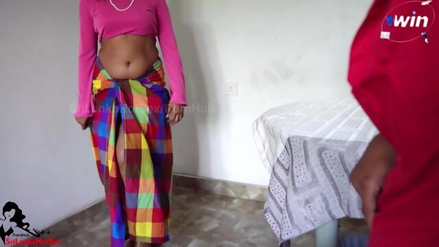 ලුන්ගියට හැඩ ස්පා අවුරුදු කුමාරී Sri Lankan Spa sex Hot Slut Need to be a Hot Model after cheats xxx