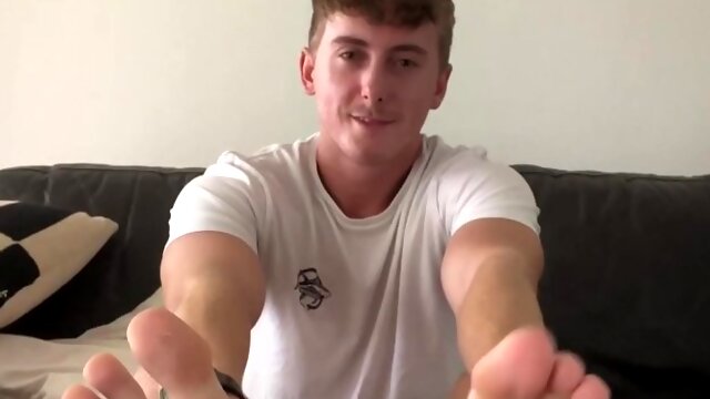 Aussie gamer boy shows off his sweaty, smelly feet while gaming and ignoring you