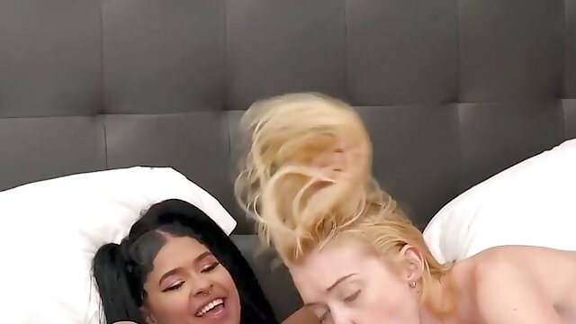 Ana Foxxx, Chloe Toy Lesbian, Lesbian Strap On Webcam
