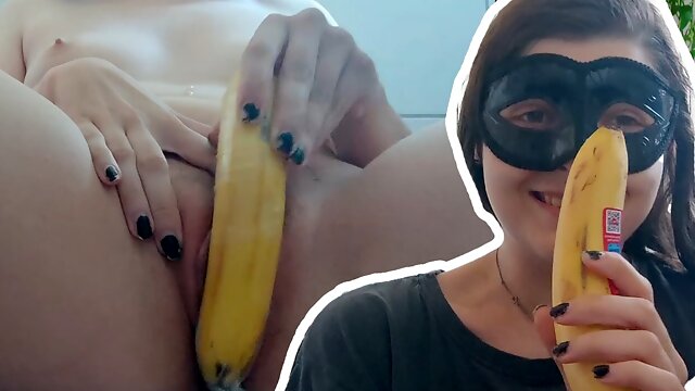 18yo ShyTeen fucks banana! Hairy Teen Pussy Orgasm