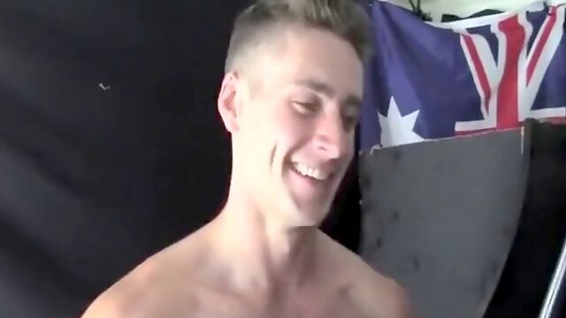 Hot guy gets sucked twice in a row