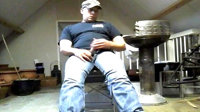 Str8 farmer daddy jerking 9