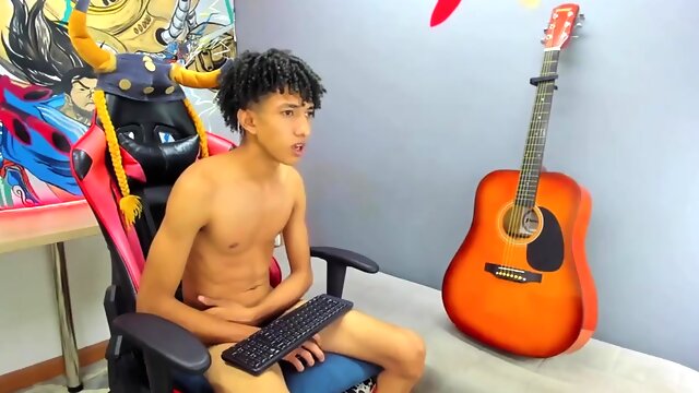 Inexperienced Latinboy Cammer Plok