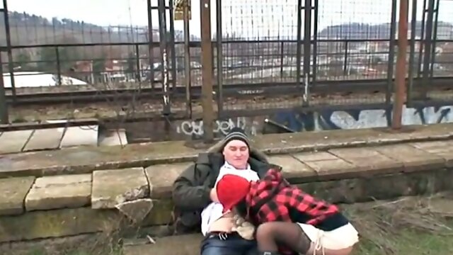 Gramps fetish teen sucks and gets fucked