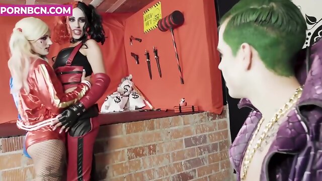 Harley Quinn And Her Bff Fucks Joker