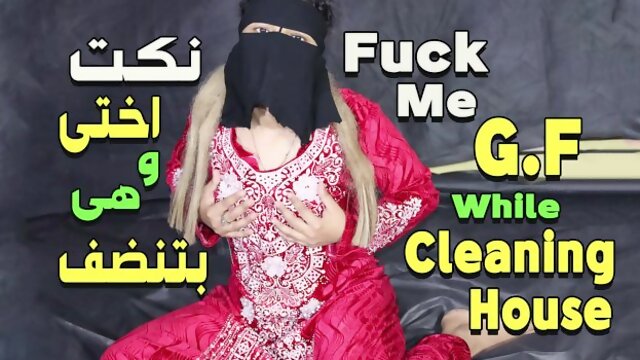 اح كسى عايز زبك كل يوم انا سارة الشرموطة بتناك من حبيبى