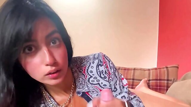 Aaliyah Yasin takes a white guy home and lets him cum inside her pussy