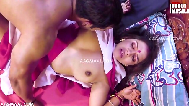 Indian hot MILF amazing sex scene