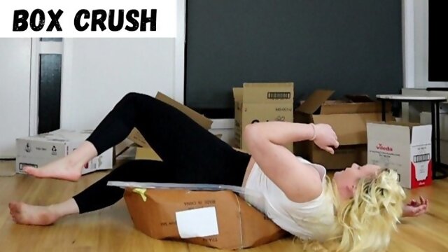 Cardboard box crush in slow motion