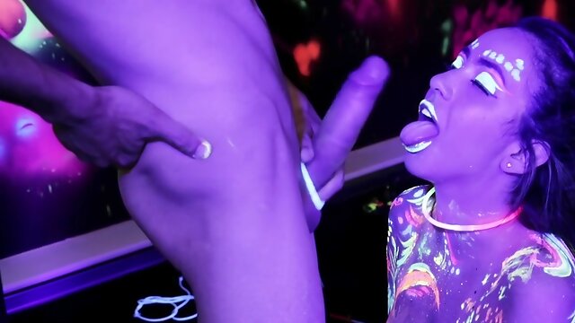 Blacklight Beauty Hot Sex Video With Kitty Love