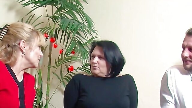 German mature couple goes to casting for the first time