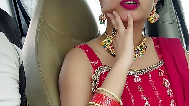 Cute Desi Indian Beautiful Bhabhi Gets Fucked with Huge Dick in car outdoor risky public sex.
