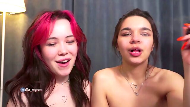 Lesbian Trio Spit In Mouth+Face+Feet Licking Tongue Kissing Sloppy Saliva Fetish