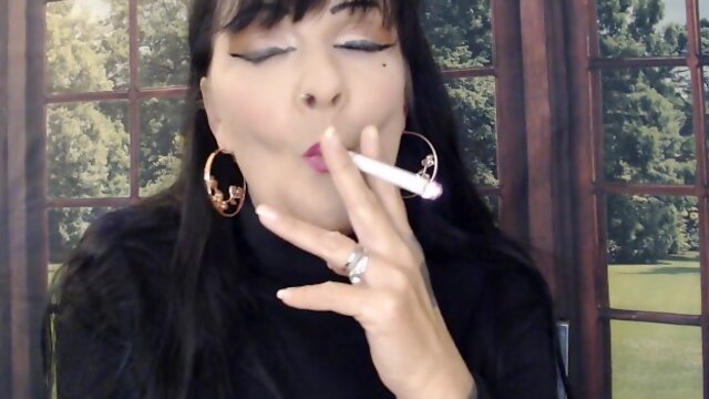 Marica, Fumando