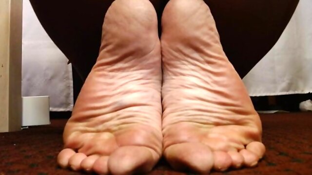 Bare Wrinkled Soles Ass