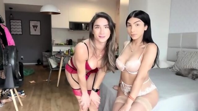 OnlyFans - Adriana Rodrigues, Yasmin Dornelles