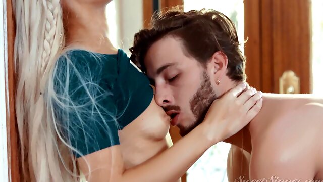 Wicked Elsa Jean breathtaking xxx scene