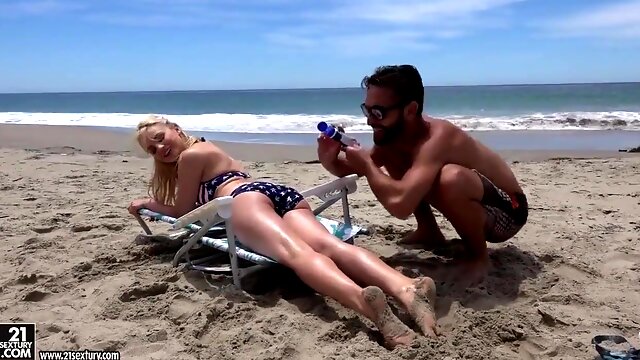 Pretty blonde Staci Carr sex after beach hookup - Staci carr gives POV blowjob