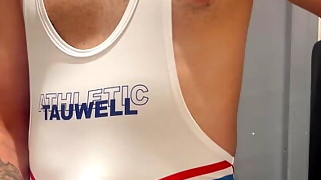 CUMMING TRHOUGH MY WRESTLING SINGLET WITH MASSAGE GUN